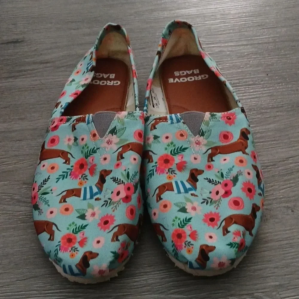 Groove Bags Dauch hound floral print canvas slip on shoes Sz 7.5 NWOT